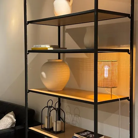 شقة Luxury With Cosy Garden! *