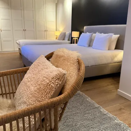 شقة Luxury With Cosy Garden! *