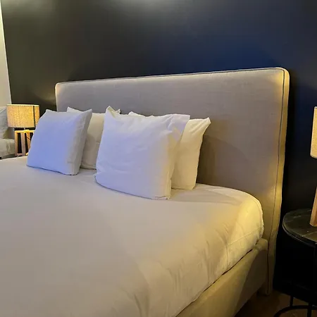 Апартаменты Luxury With Cosy Garden!