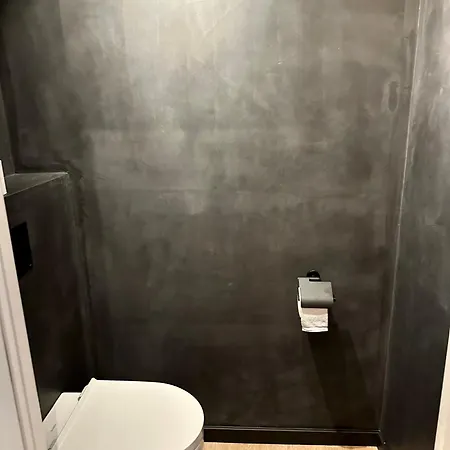 Апартаменты Luxury With Cosy Garden!