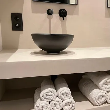 Апартаменты Luxury With Cosy Garden! Гент