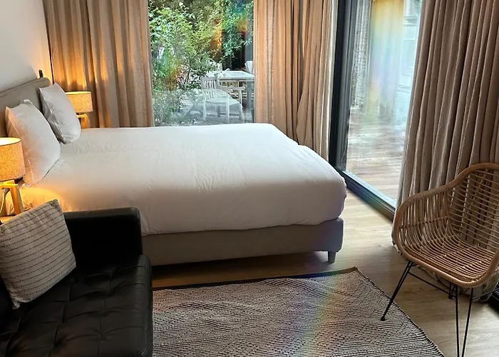 아파트 Luxury With Cosy Garden! 헨트